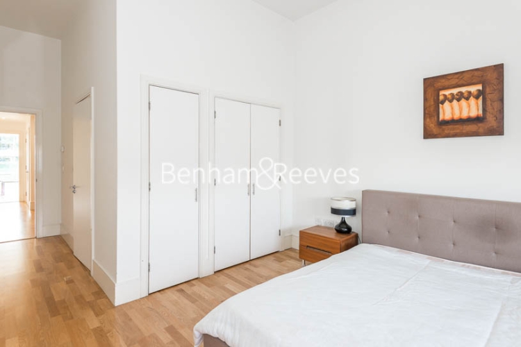 1 bedroom flat to rent in Highbury Stadium Square, Highbury, N5-image 8