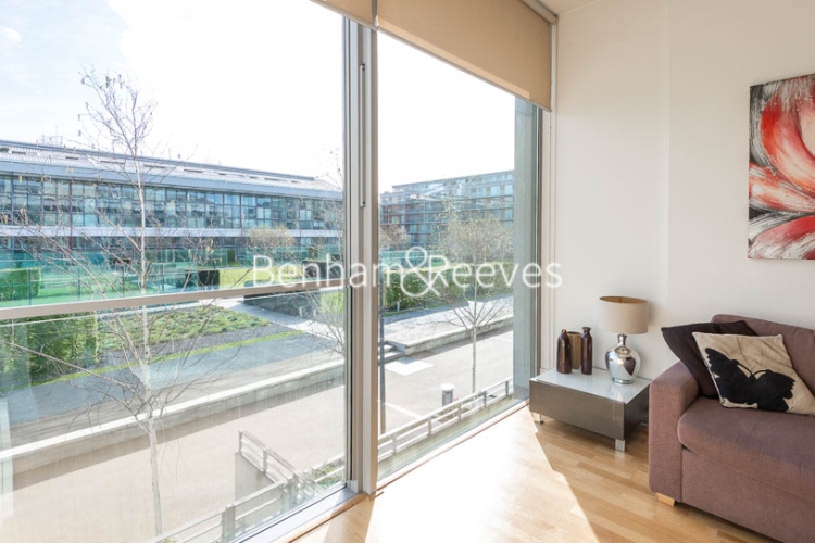 1 bedroom flat to rent in Highbury Stadium Square, Highbury, N5-image 10