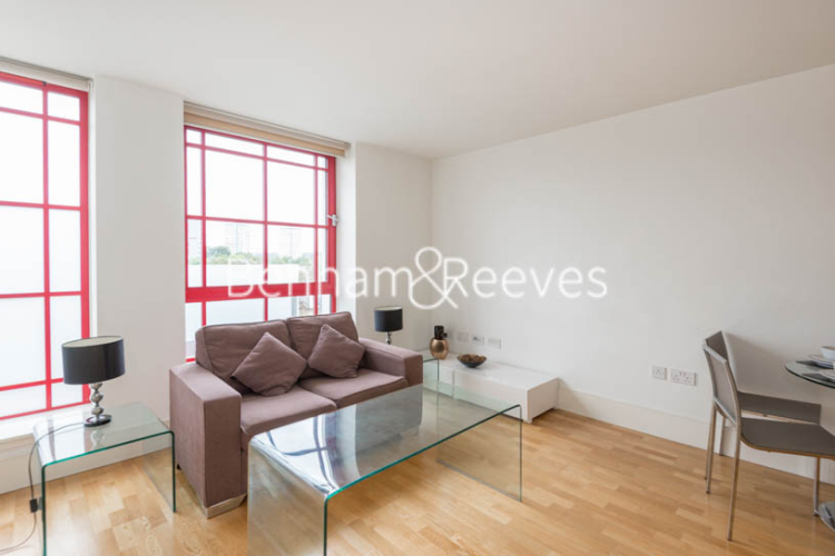 1  bedroom flat to rent in Highbury Stadium Square, Highbury, N5-image 1