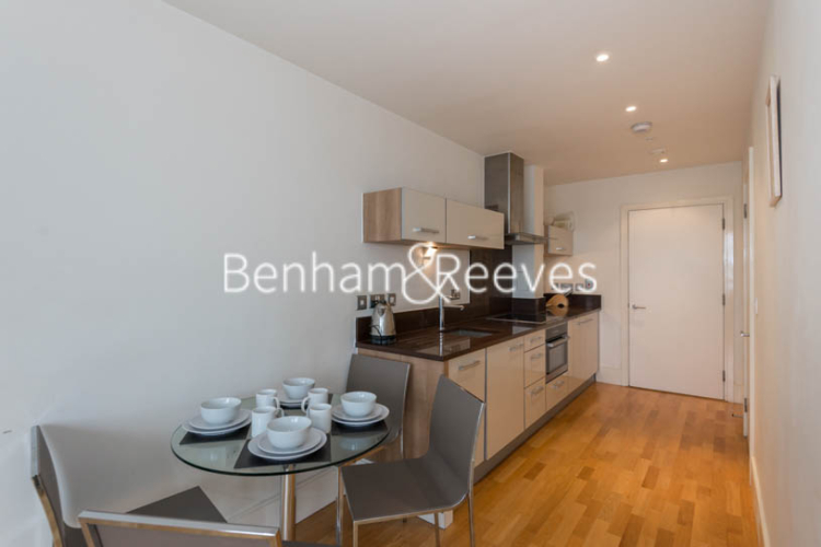 1  bedroom flat to rent in Highbury Stadium Square, Highbury, N5-image 2