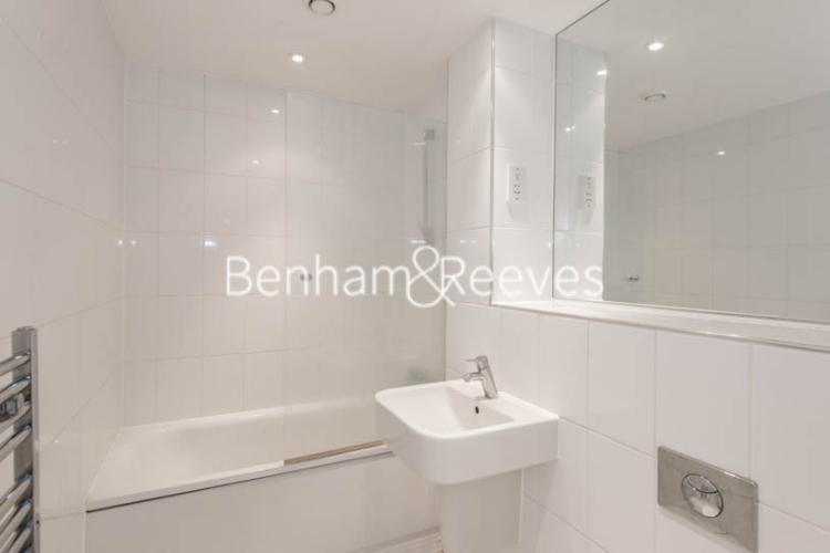 1  bedroom flat to rent in Highbury Stadium Square, Highbury, N5-image 4