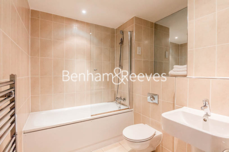 1 bedroom flat to rent in Highbury Stadium Square, Highbury, N5-image 4