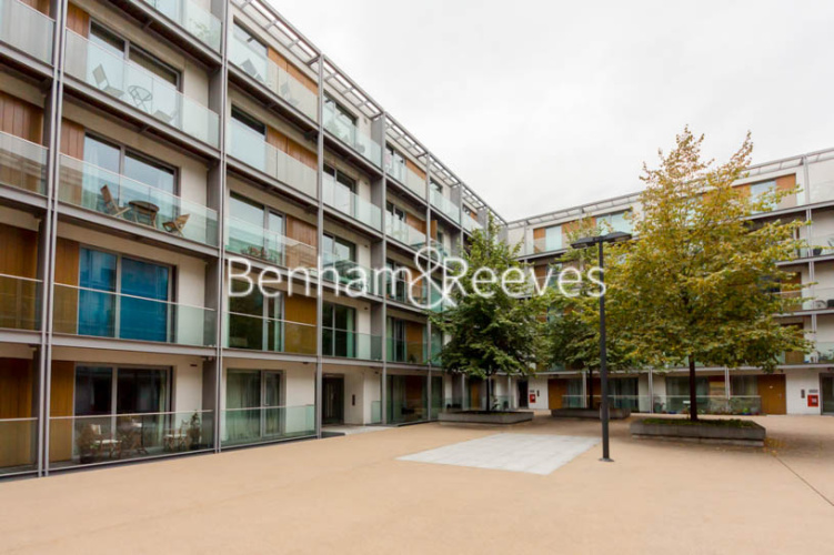 1 bedroom flat to rent in Highbury Stadium Square, Highbury, N5-image 5