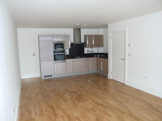 2  bedrooms flat to rent in Highbury Stadium Square, Highbury, N5-image 1