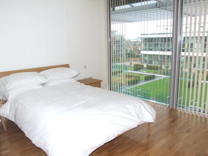 2  bedrooms flat to rent in Highbury Stadium Square, Highbury, N5-image 2