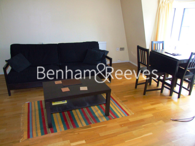 1  bedroom flat to rent in Sussex Way, Upper Holloway, N19-image 1