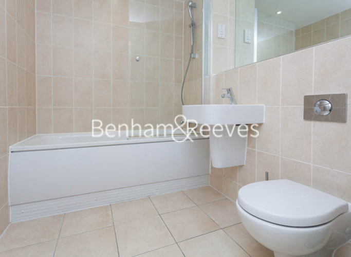 1 bedroom flat to rent in Highbury Stadium Square, Highbury, N5-image 5