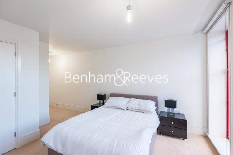2  bedrooms flat to rent in Highbury Stadium Square, Highbury, N5-image 7