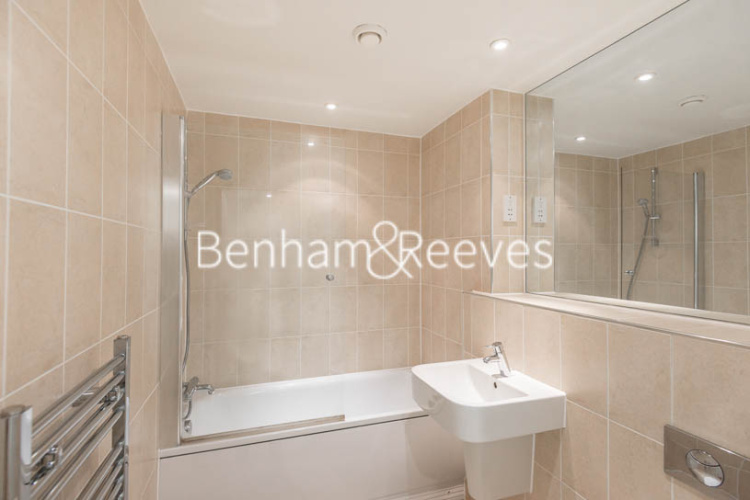 1  bedroom flat to rent in Highbury Stadium Square, Highbury, N5-image 4