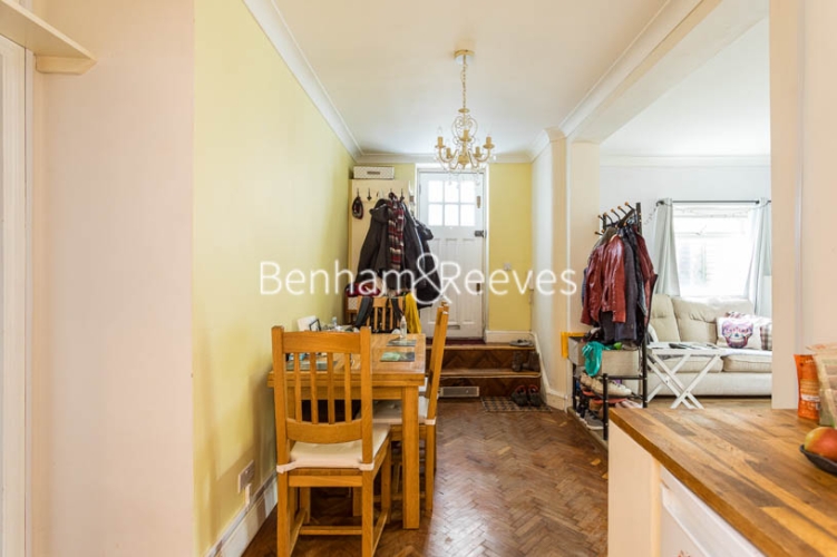 2 bedroom(s) flat to rent in Dartmouth Park Hill, Dartmouth Park, NW5
