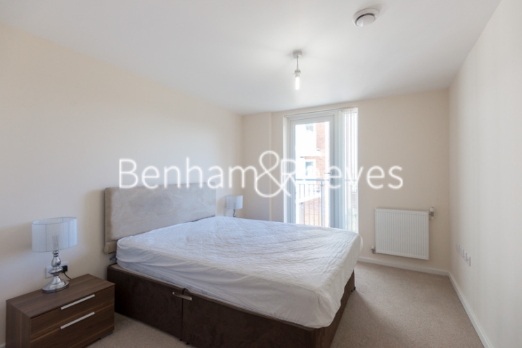 1 bedroom flat to rent in Lankaster Gardens, Highgate, N2-image 3