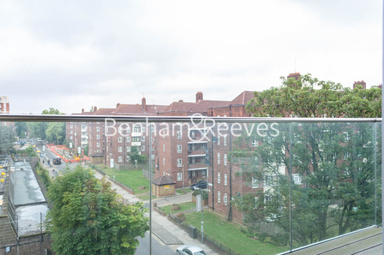 1  bedroom flat to rent in Residence Tower, Woodberry Grove, N4-image 6
