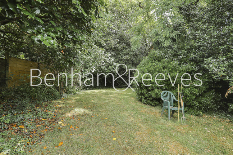 5  bedrooms house to rent in Hillway, Holly Lodge Estate, N6-image 5
