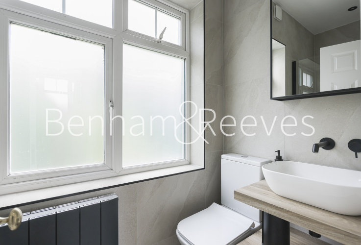 5  bedrooms house to rent in Hillway, Holly Lodge Estate, N6-image 9