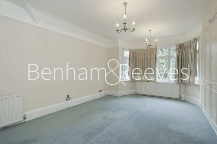 5  bedrooms house to rent in Hillway, Holly Lodge Estate, N6-image 13