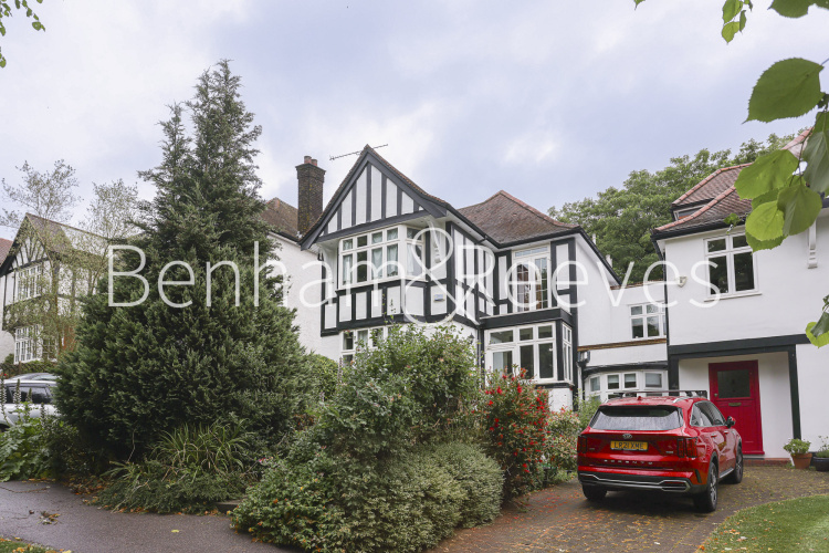 5  bedrooms house to rent in Hillway, Holly Lodge Estate, N6-image 25
