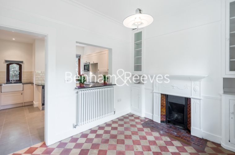 3 bedrooms house to rent in Holly Village, Highgate, N6-image 1