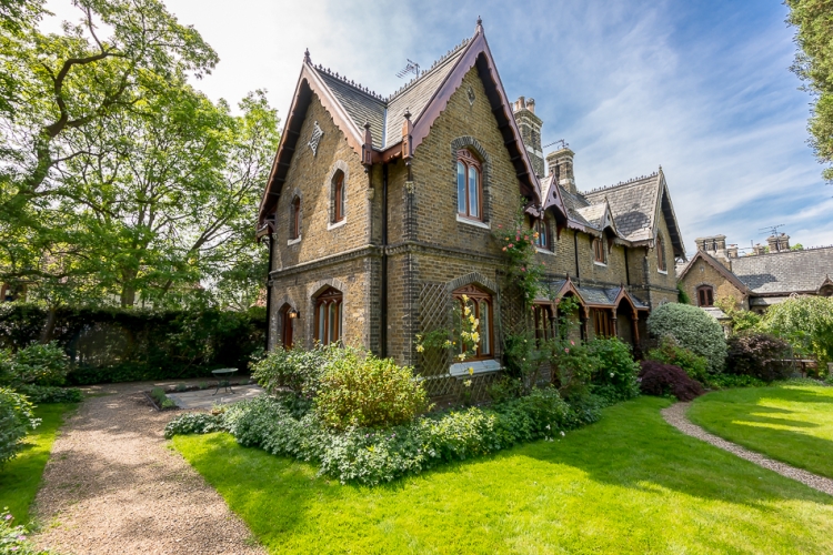 3 bedrooms house to rent in Holly Village, Highgate, N6-image 7