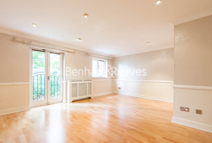 4 bedrooms house to rent in Ridgeway Gardens, Hampstead, N6-image 1