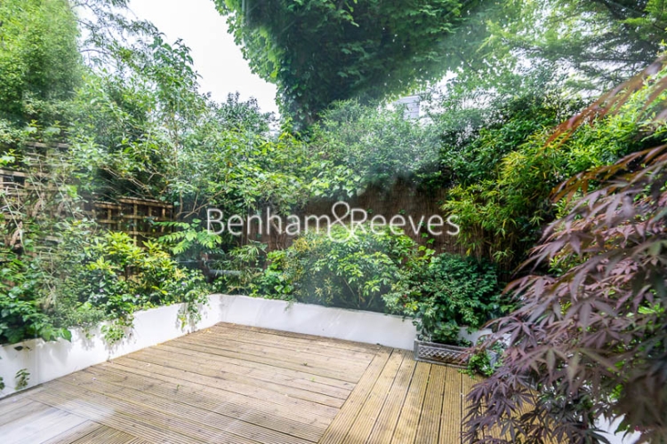 4 bedrooms house to rent in Ridgeway Gardens, Hampstead, N6-image 13
