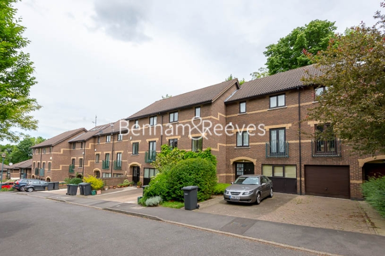 4  bedrooms house to rent in Ridgeway Gardens, Hampstead, N6-image 14