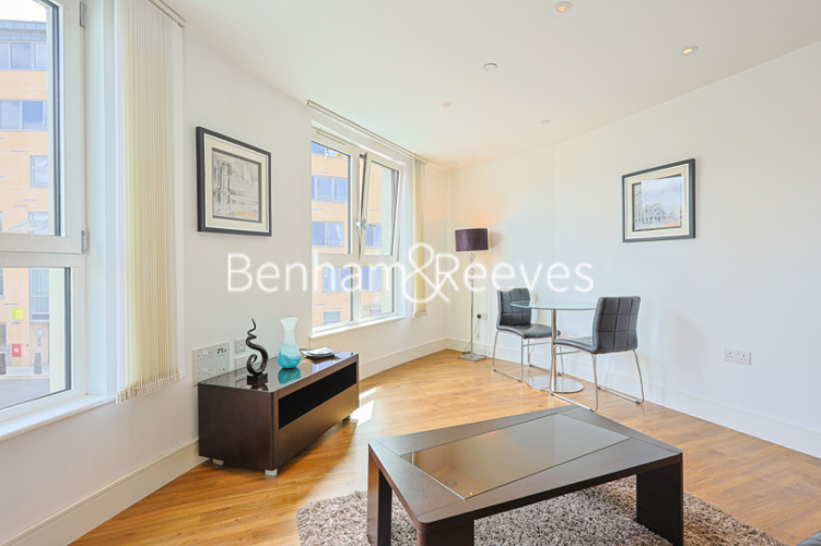 1  bedroom flat to rent in Gillespie Court, Queensland Terrace, N7-image 8