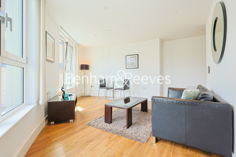 1  bedroom flat to rent in Gillespie Court, Queensland Terrace, N7-image 12