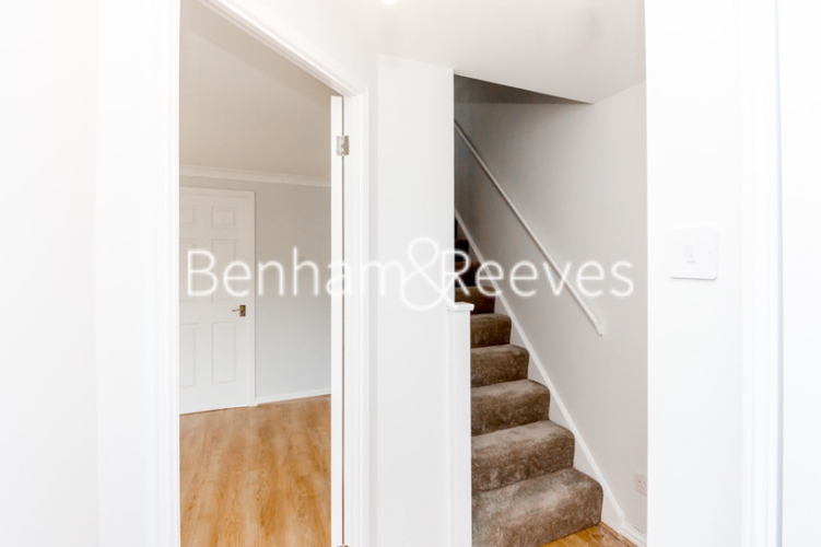 3 bedrooms house to rent in Balmoral Avenue, New Southgate, N11-image 9