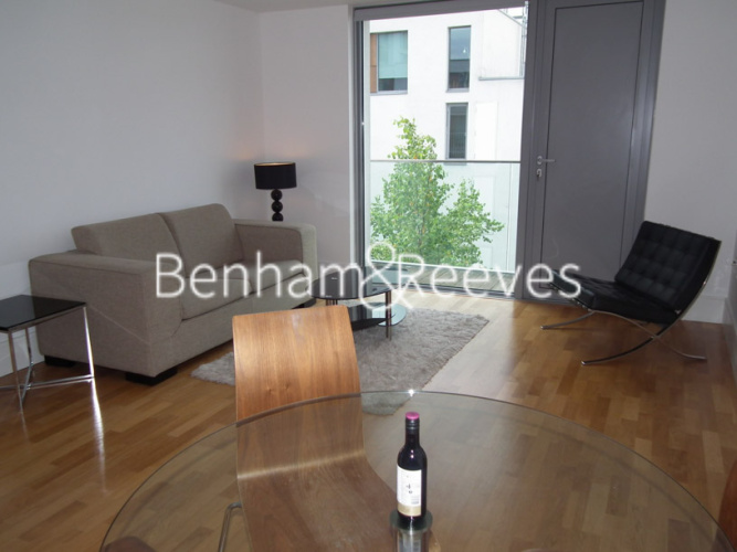 1 bedroom flat to rent in Highbury Stadium Square, Highbury, N5-image 6