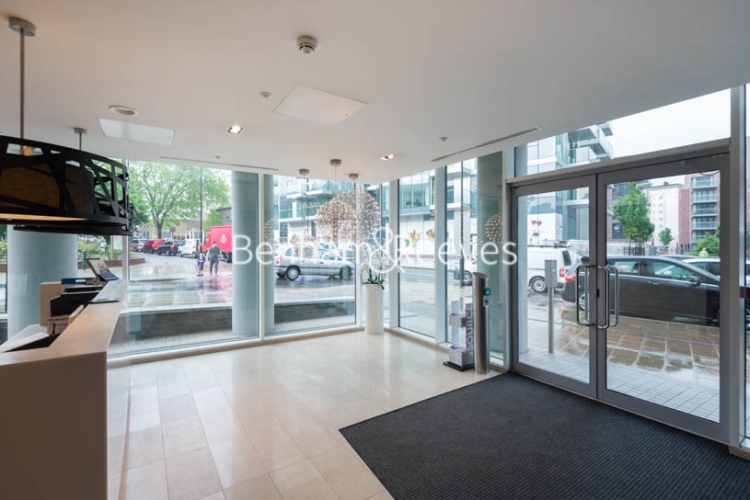 2 bedrooms flat to rent in Woodberry Grove, Highgate, N4-image 8