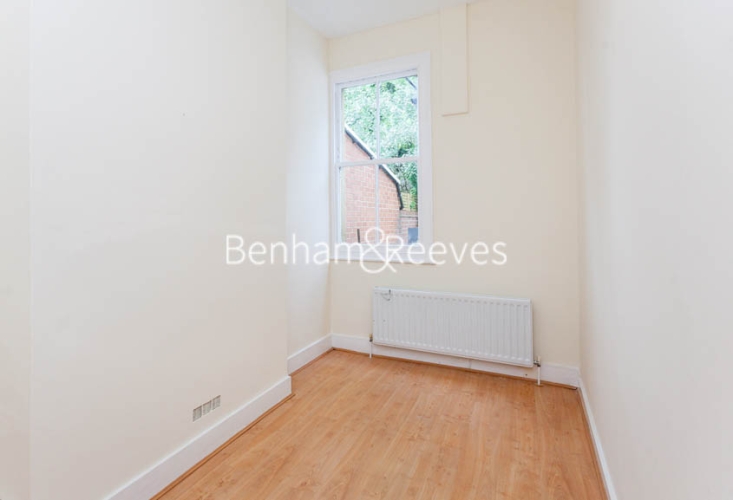 2  bedrooms flat to rent in Whitehall Park, Archway, N19-image 8