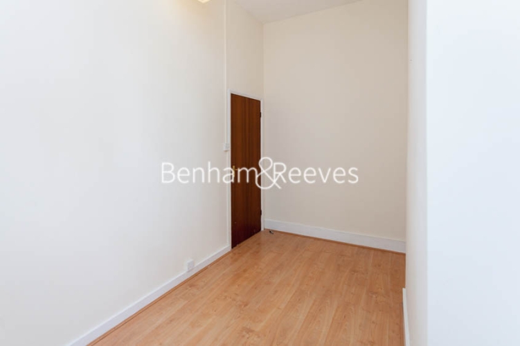 2 bedrooms flat to rent in Whitehall Park, Archway, N19-image 9