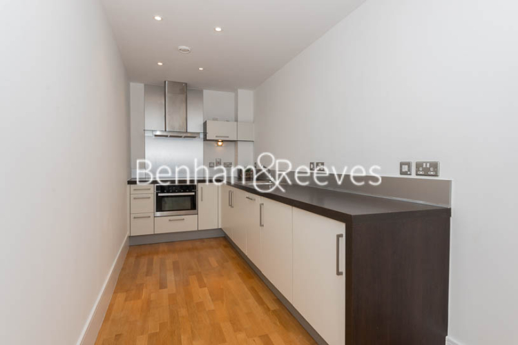1  bedroom flat to rent in Highbury Stadium Square, Highbury, N5-image 2