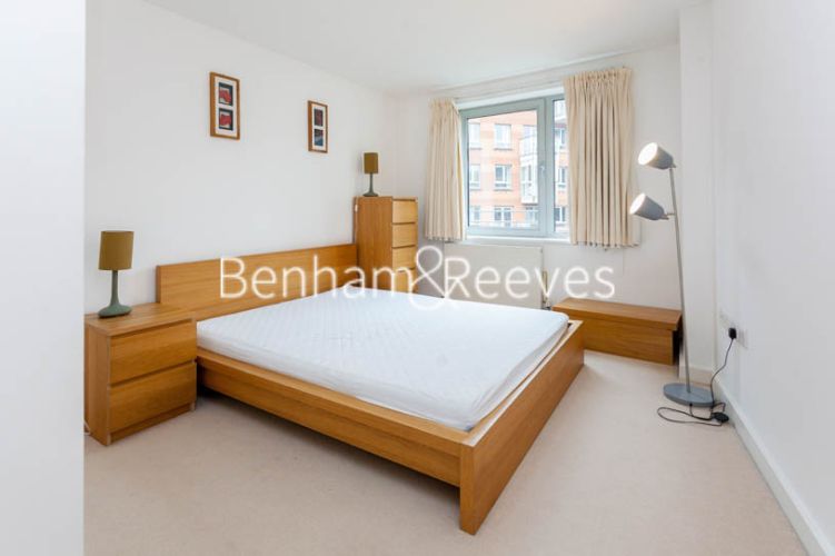 1 bedroom flat to rent in Garand Court, Eden Grove, N7-image 4