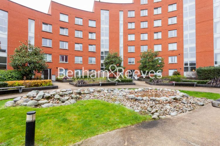 1 bedroom flat to rent in Garand Court, Eden Grove, N7-image 13