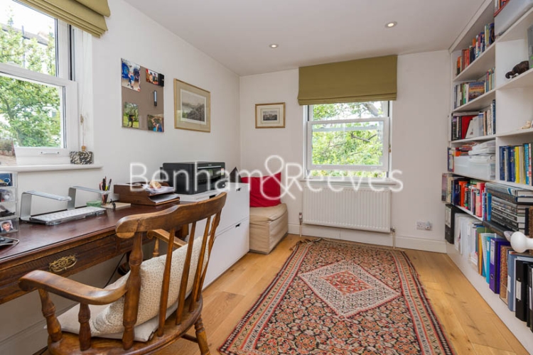 5 bedrooms house to rent in Dalmeny Road, Tufnell Park, N7-image 8