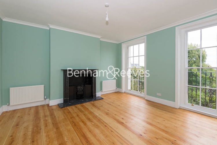 3  bedrooms house to rent in Southwood Lane, Highgate, N6-image 1
