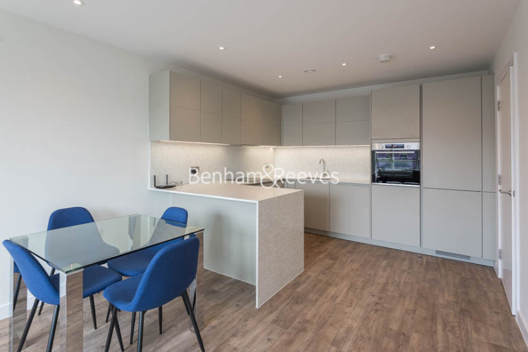 2  bedrooms flat to rent in Seven Sisters Road, Highgate, N7-image 2