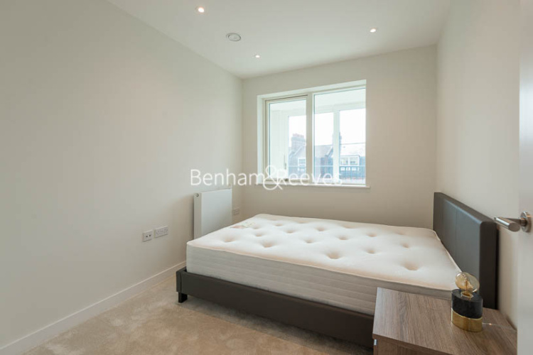 2  bedrooms flat to rent in Seven Sisters Road, Highgate, N7-image 3