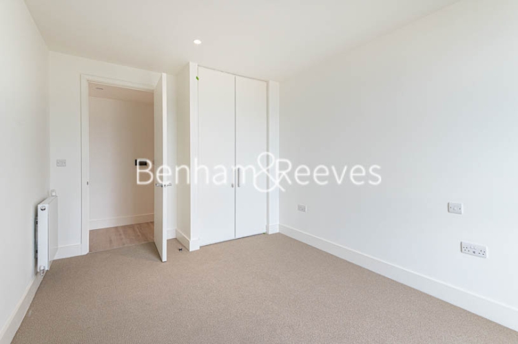1  bedroom flat to rent in Daneland Walk, Highgate, N17-image 7
