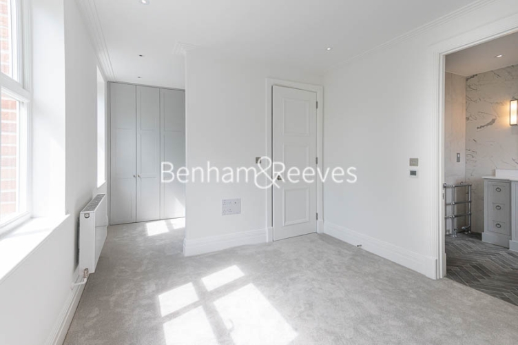 4 bedrooms flat to rent in Rookery Lane, Enfield, EN4-image 11