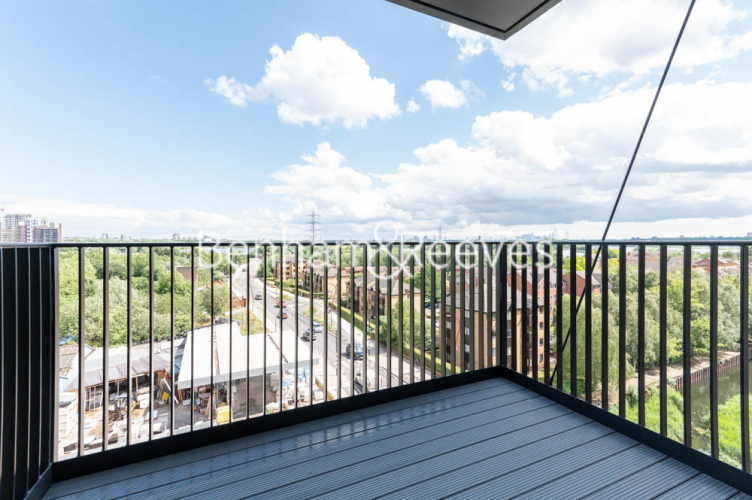 1  bedroom flat to rent in Navigation Point, Ferry Lane, N17-image 12