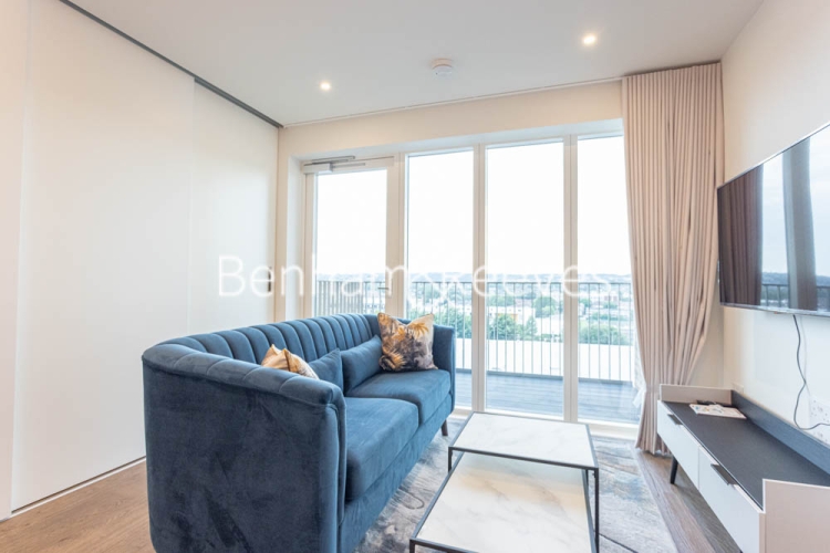 1 bedroom flat to rent in Mary Neuner Road, Highgate, N8-image 1