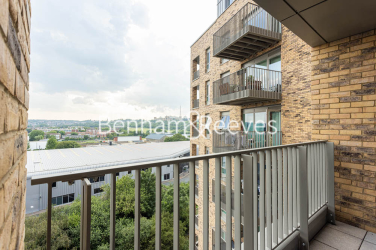 1  bedroom flat to rent in Mary Neuner Road, Highgate, N8-image 5