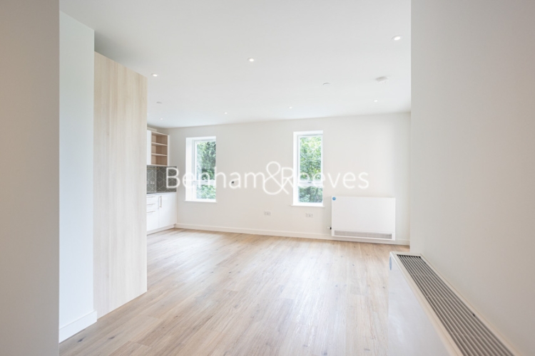 2 bedrooms flat to rent in Mary Neuner Road, Highgate, N8-image 7