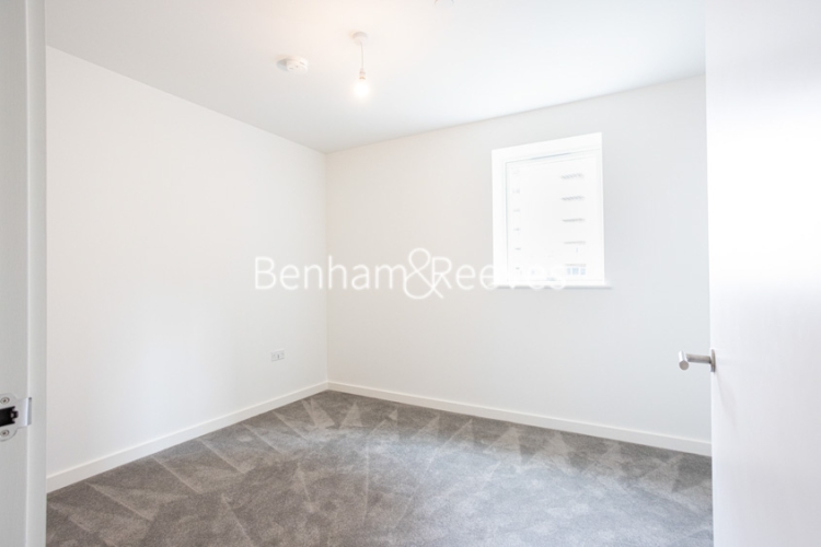 2 bedrooms flat to rent in Mary Neuner Road, Highgate, N8-image 19