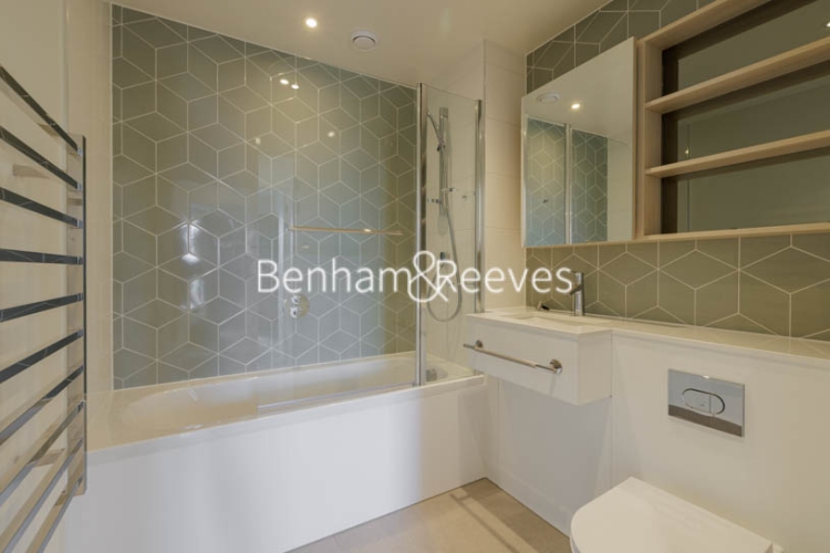 2 bedrooms flat to rent in Mary Neuner Road, Highgate, N8-image 4