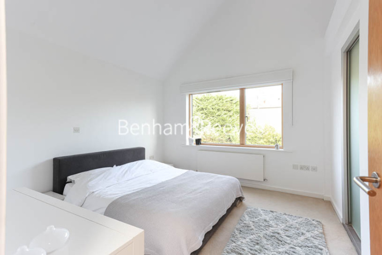 3  bedrooms house to rent in Crouch End, Highgate, N8-image 4