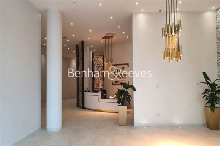 1  bedroom flat to rent in Goodwin Street, Finsbury Park, N4-image 1