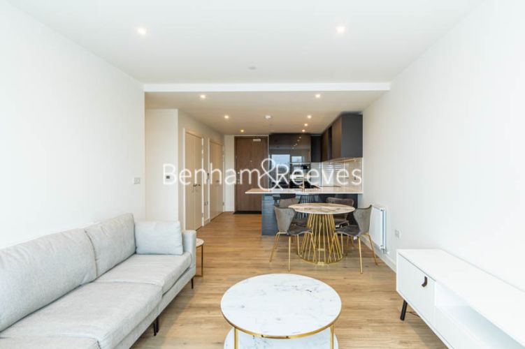 1 bedroom(s) flat to rent in Mary Neuner Road, Highgate, N8, London